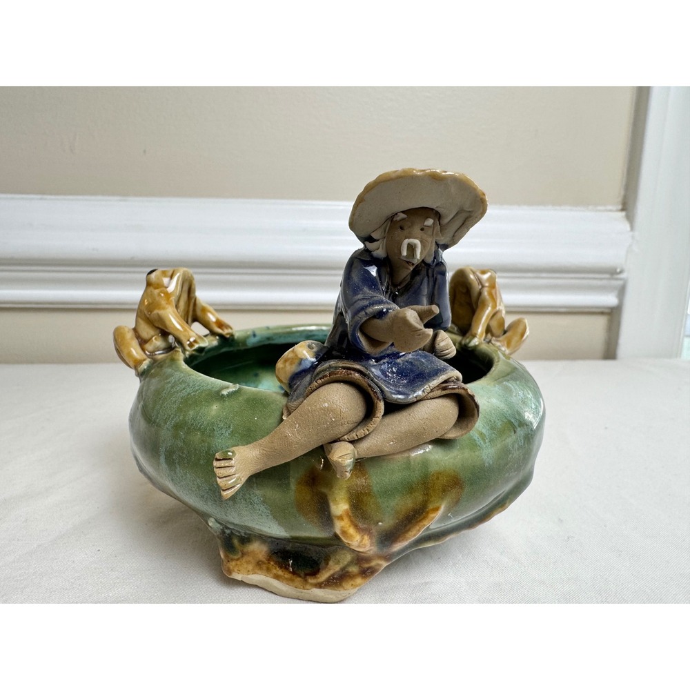Vintage Chinese Mudman Style Ceramic Planter Fisherman and Frogs Green Glaze  5"